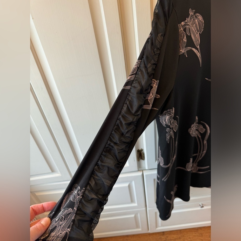Alfani Elements Black rose gold sheer sleeve insert Floral Blouse 🌸 size L - Picture 3 of 6